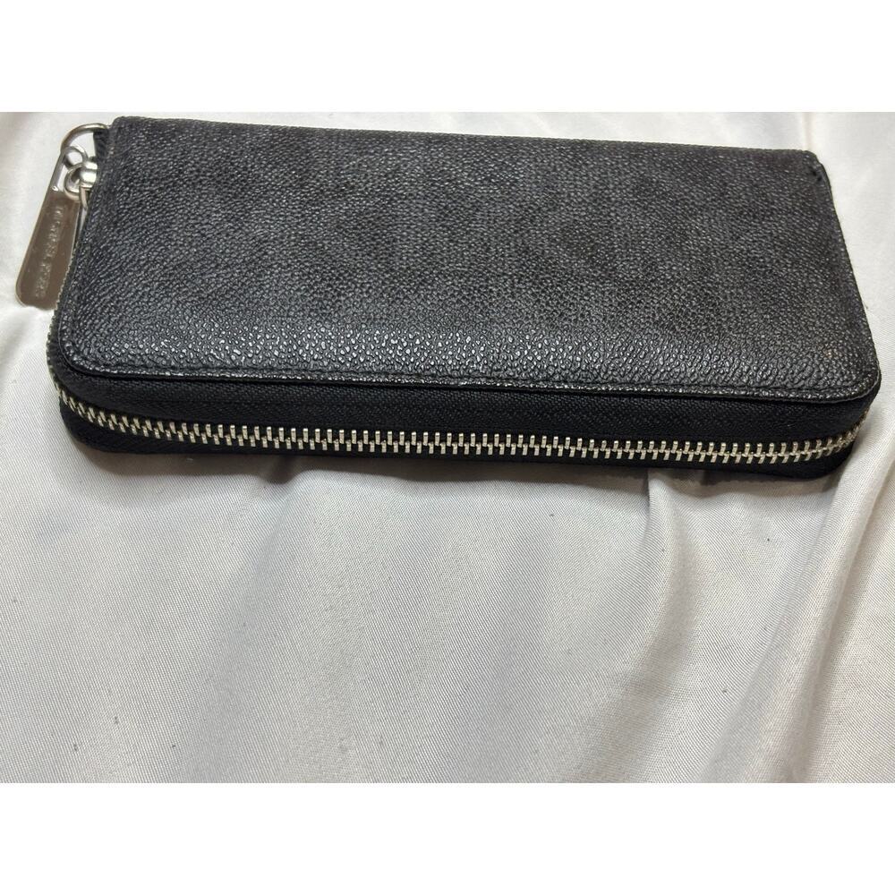 Michael Kors Black Saffiano Zip Around Wallet Silver Logo Plate Continental - Picture 5 of 9